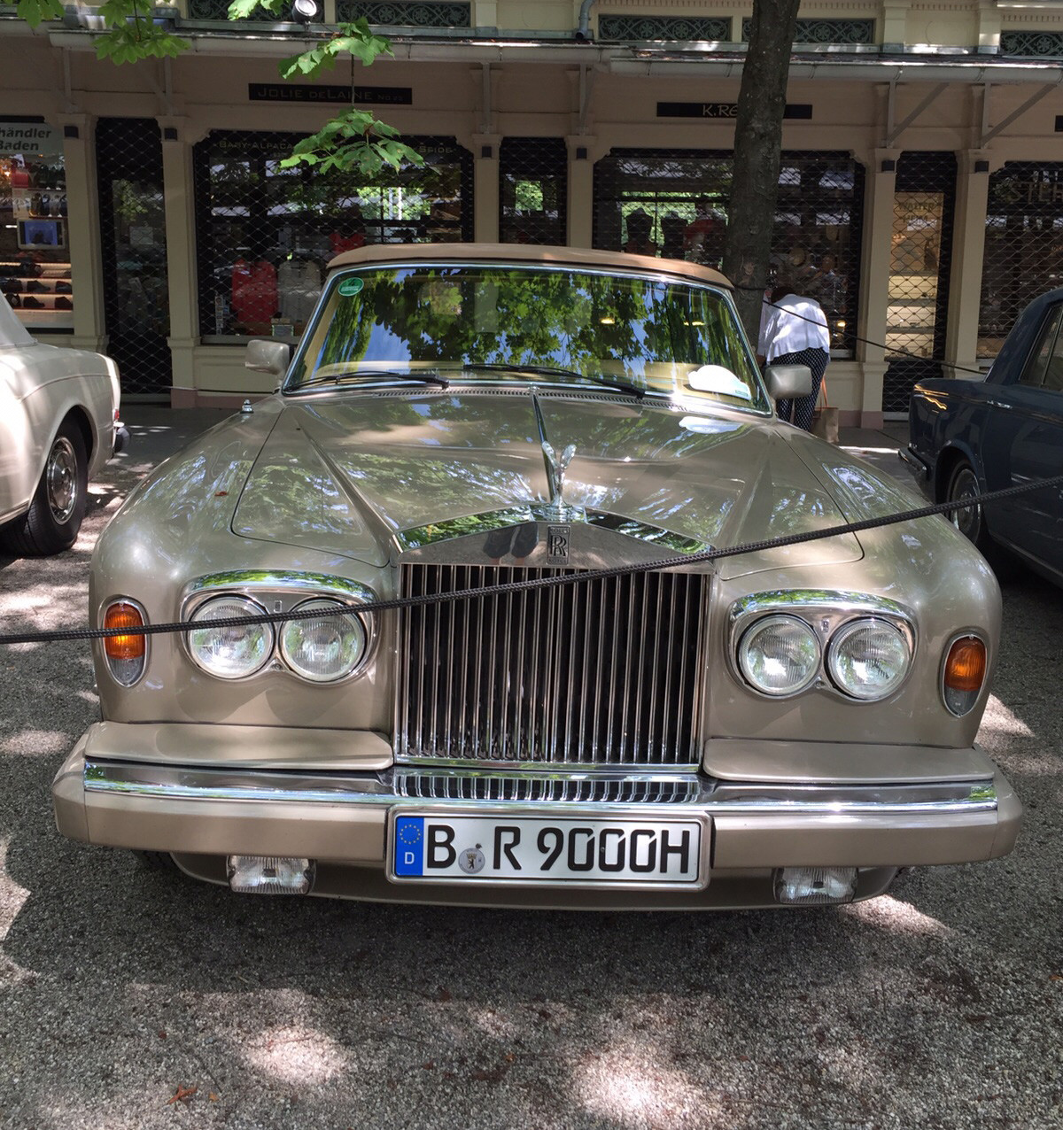 Rolls-Royce<br />
Выставка ретроавтомобилей в Баден-Бадене! Проходит в настоящее время. Июль 2015